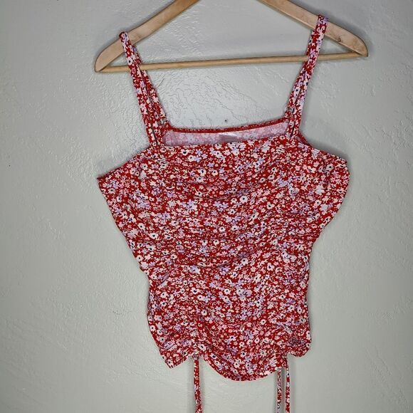 No Boundaries Floral Print Crop Top - Picture 2 of 8